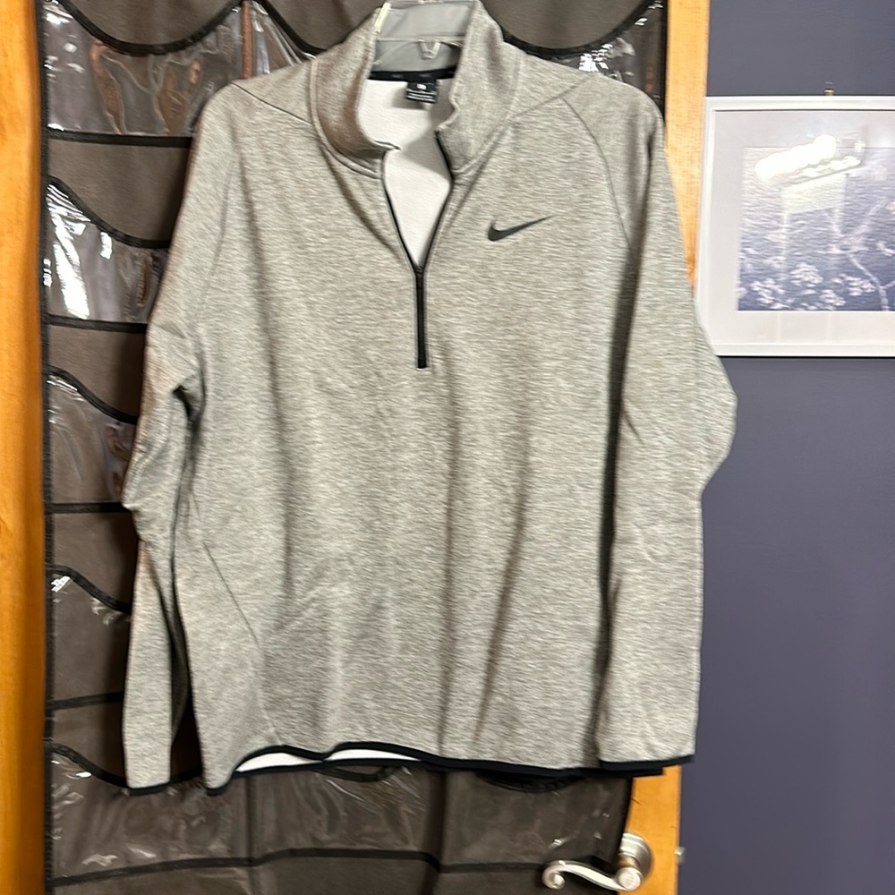 Men’s Nike dry fit extra large half zip